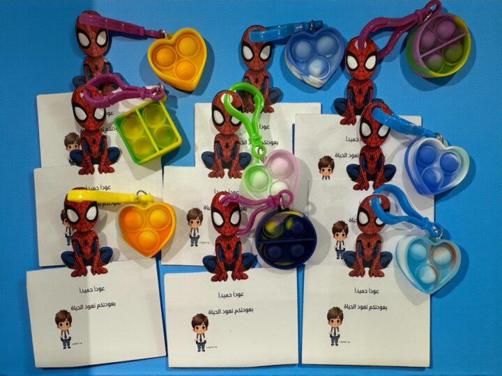 Spider-Man Pop-it Keychain Favor 3 Bulk Spider-Man pop-it keychain favors ready for school giveaways